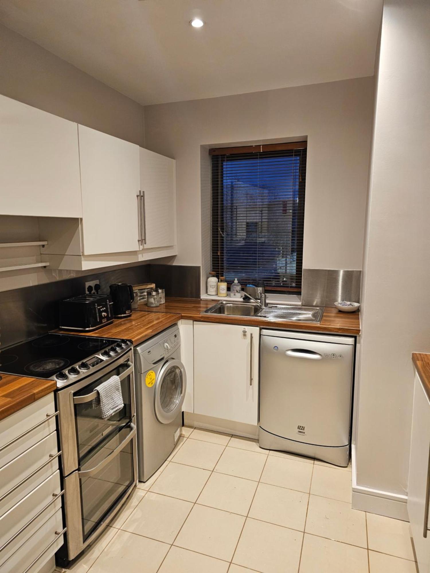 Cozy 2 Bedroom Apartment Kilkenny Værelse billede